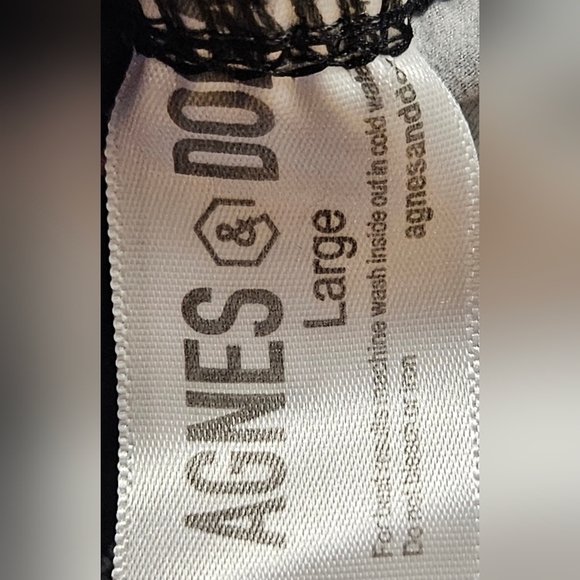 AGNES & Dora Black Leggings with Coffee Cup Print. Super Cute - Picture 5 of 6